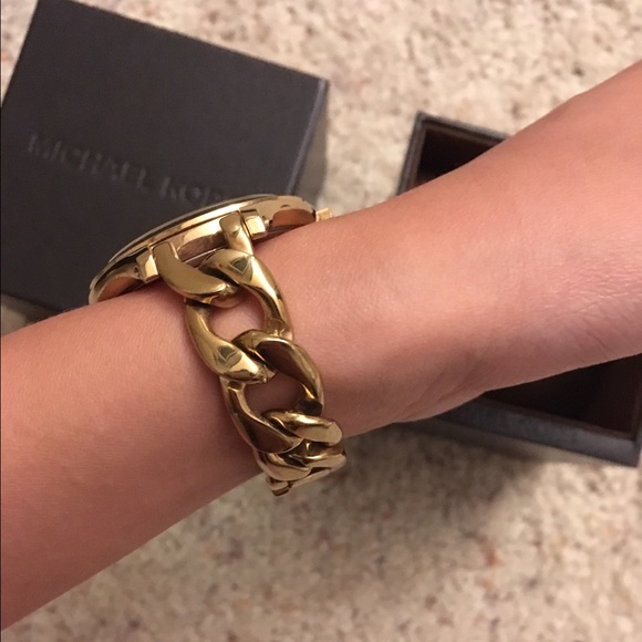 Gold Michael Kors Watch - Picture 4 of 5