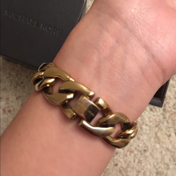 Gold Michael Kors Watch - Picture 5 of 5