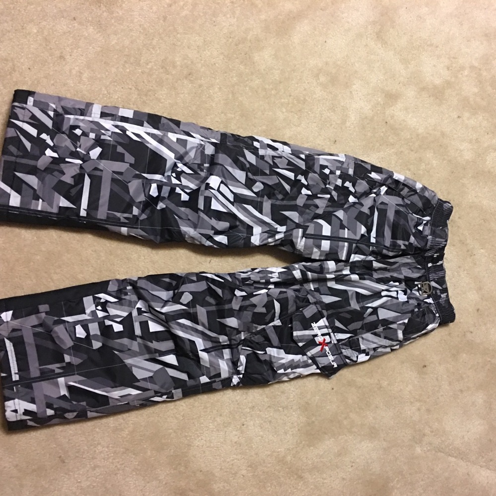 Boys 10-12 Size M ZeroXposur Magneto Snowpants