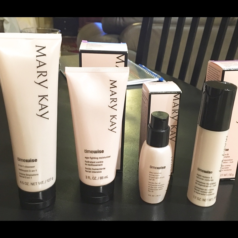 Mary Kay Timewise set 4pc New