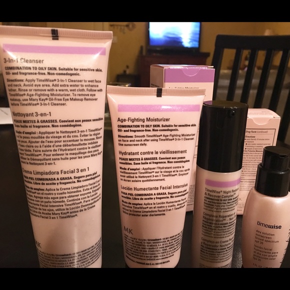 Mary Kay Timewise set 4pc New - Picture 3 of 3