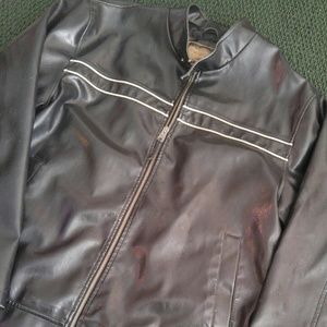 Arizona leather jacket and jeans