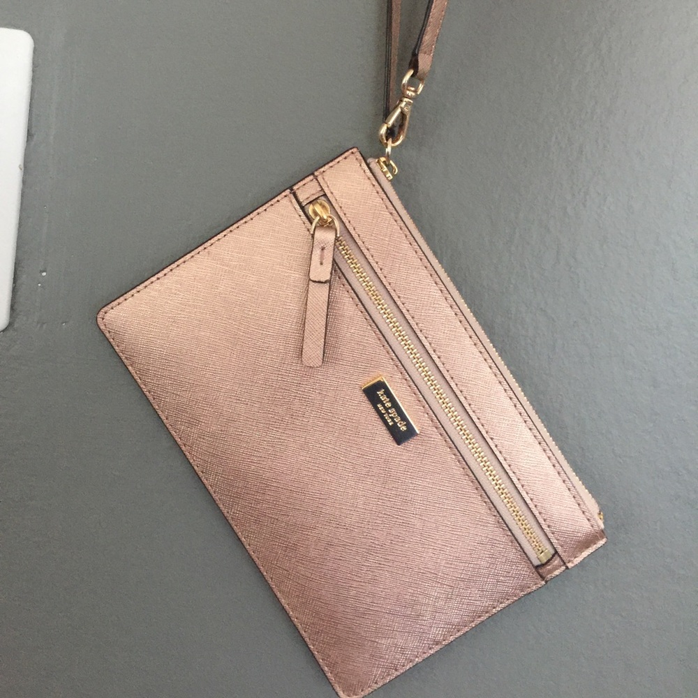BNWT - Kate spade Newbury Lane RoseGold Wristlet
