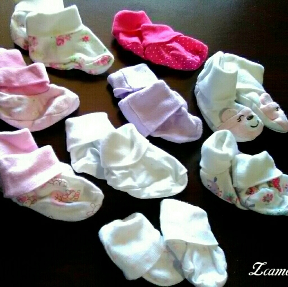 BABY GIRL BOOTIES LOT