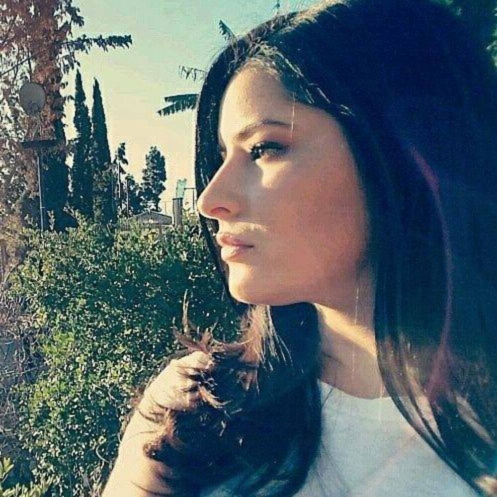 Meet your Posher, Brenda