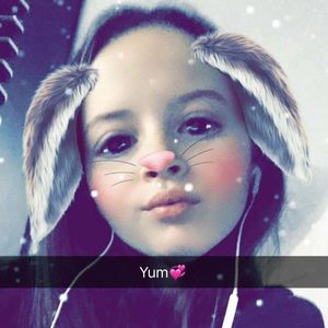 Meet your Posher, Katelyn