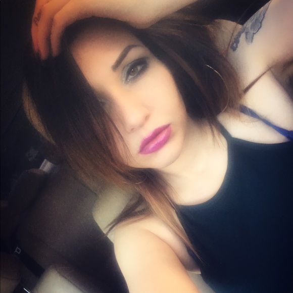 Meet your Posher, Brianna - Picture 4 of 8