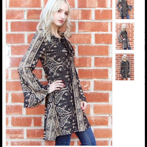 5βοΈ RATED! Lace Up Bell Sleeve tunic/dress - Picture 2 of 4