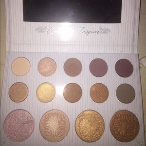 Carli bybel palette