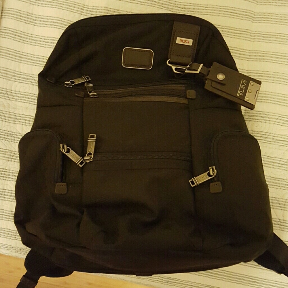 Tumi Alpha Bravo