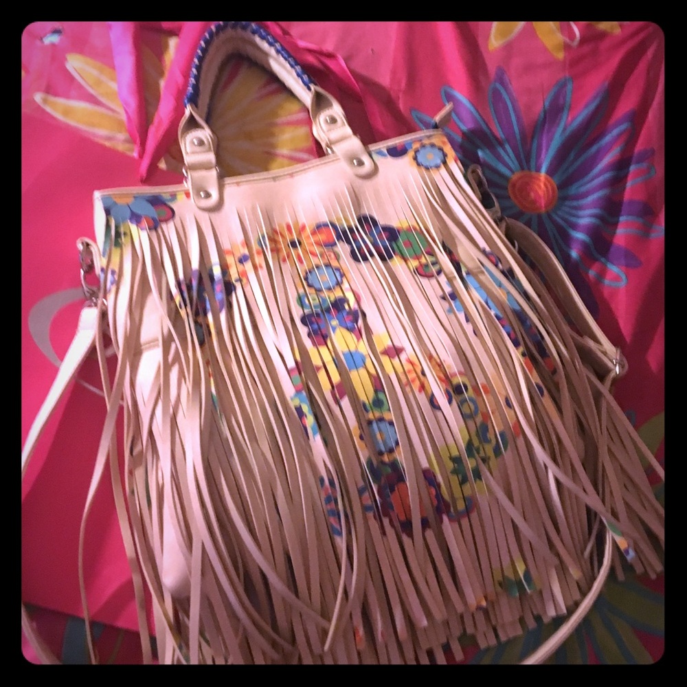 Beautiful vacation bag😘