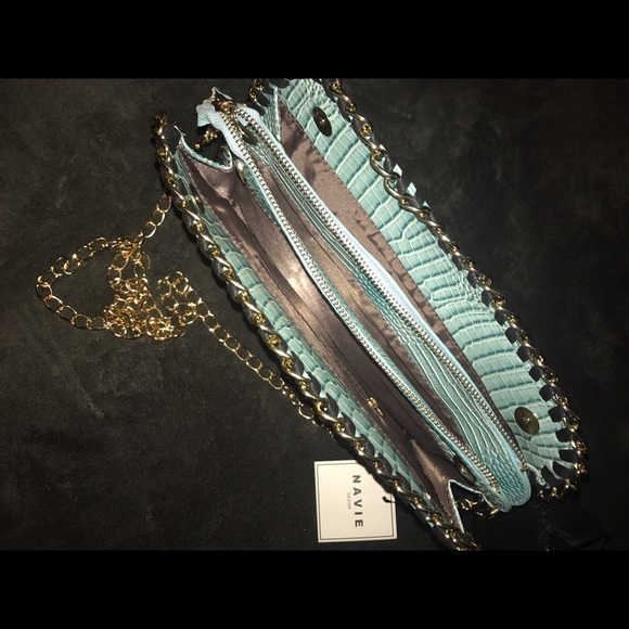 Purse - Picture 2 of 3