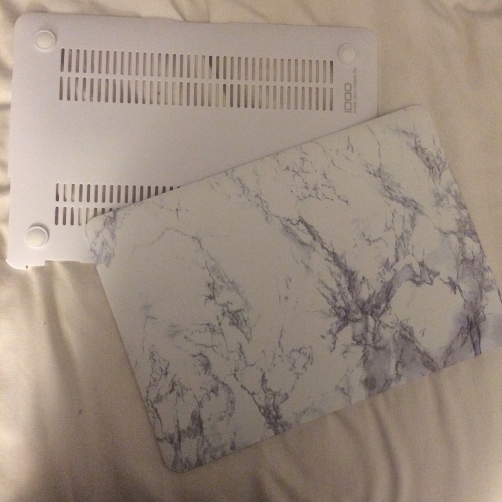 ✨MARBLE MAC LAPTOP CASE✨