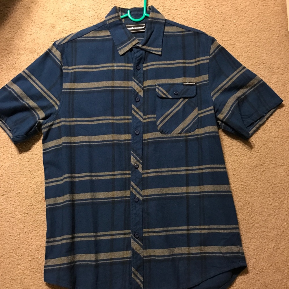 The hundreds button up LARGE