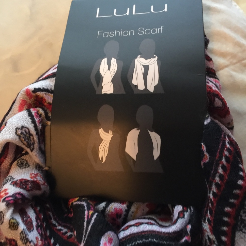 💕Beautiful scarf 💕💕