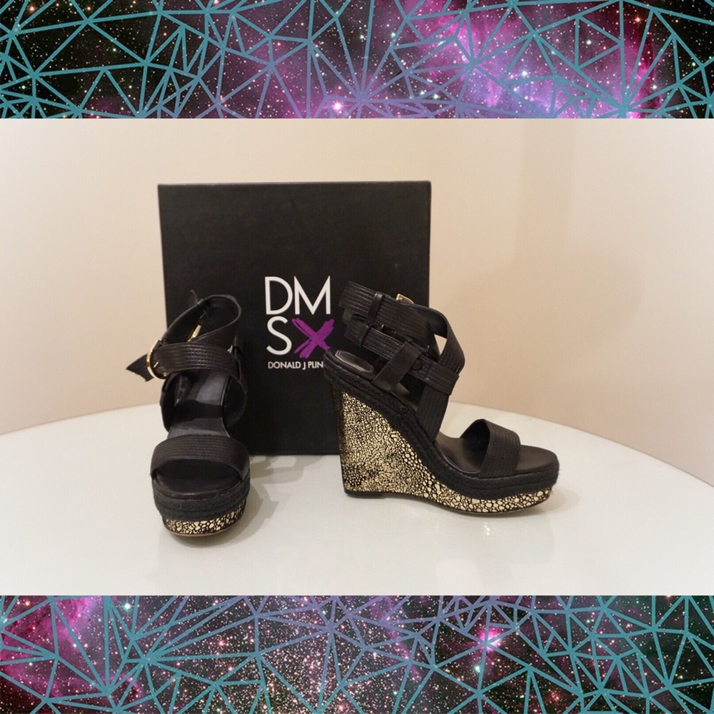 Donald J. Pliner "Michelle" wedges