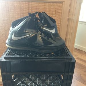 Lebron 10 "Dark Knights"