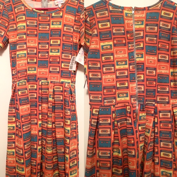 🦄 ALERT ❣️🦄 LuLaRoe Cassette Amelia - Picture 2 of 2