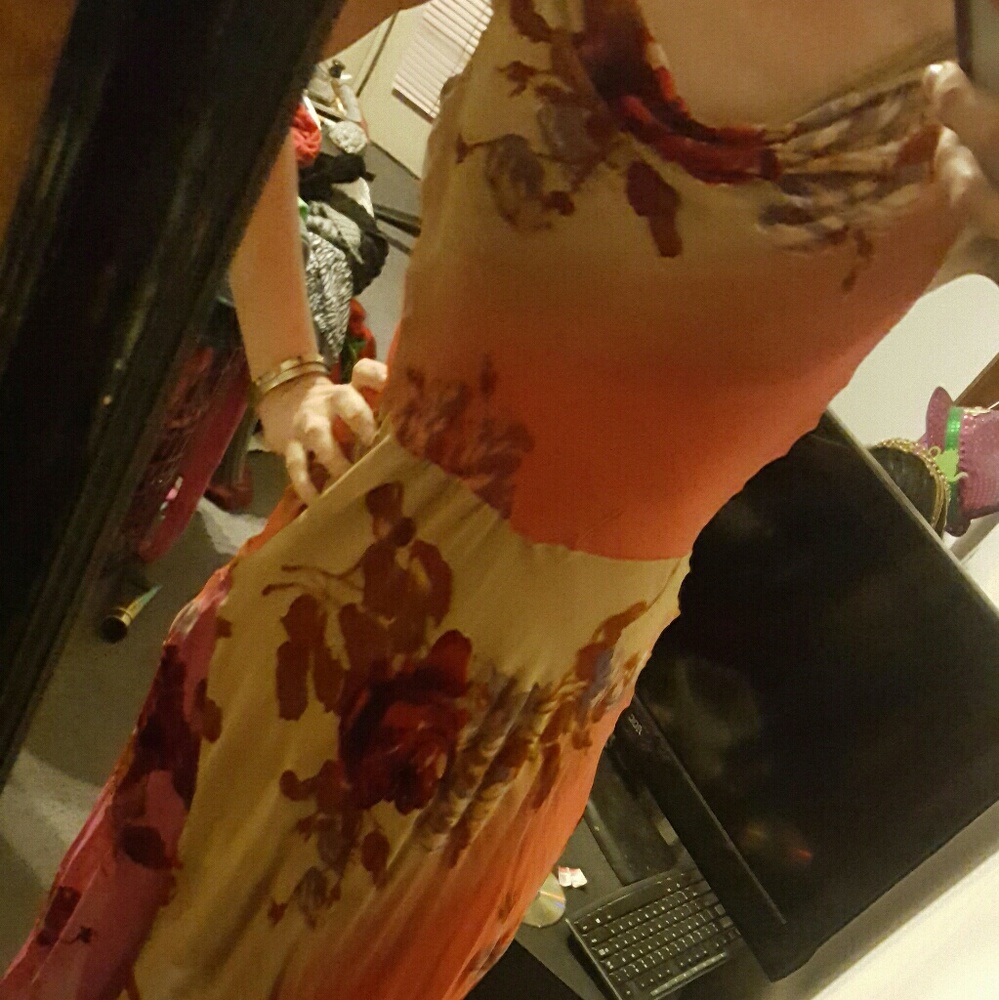 Dress - Picture 3 of 7