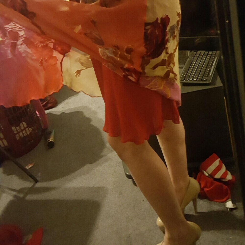 Dress - Picture 5 of 7