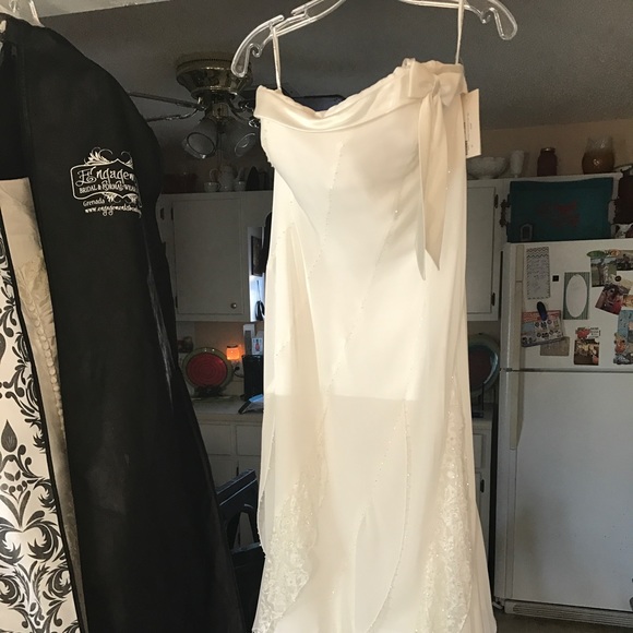 BRAND NEW Vintage Style Wedding Dress - Picture 1 of 8