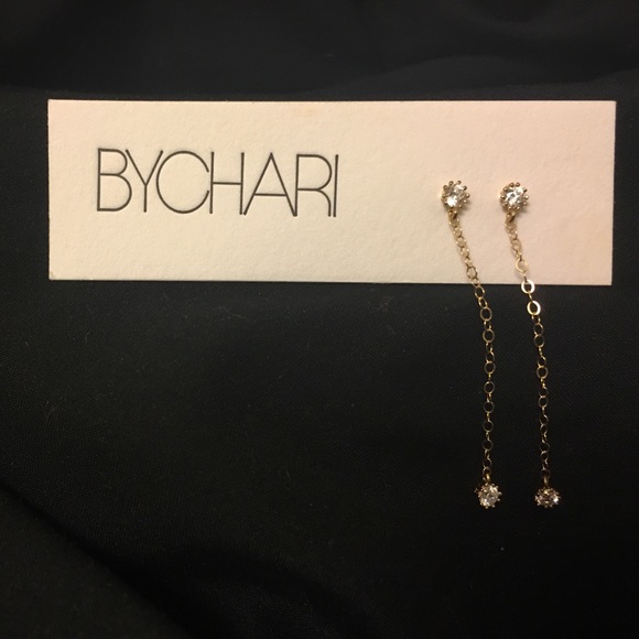 Dangling Earrings - Picture 1 of 3