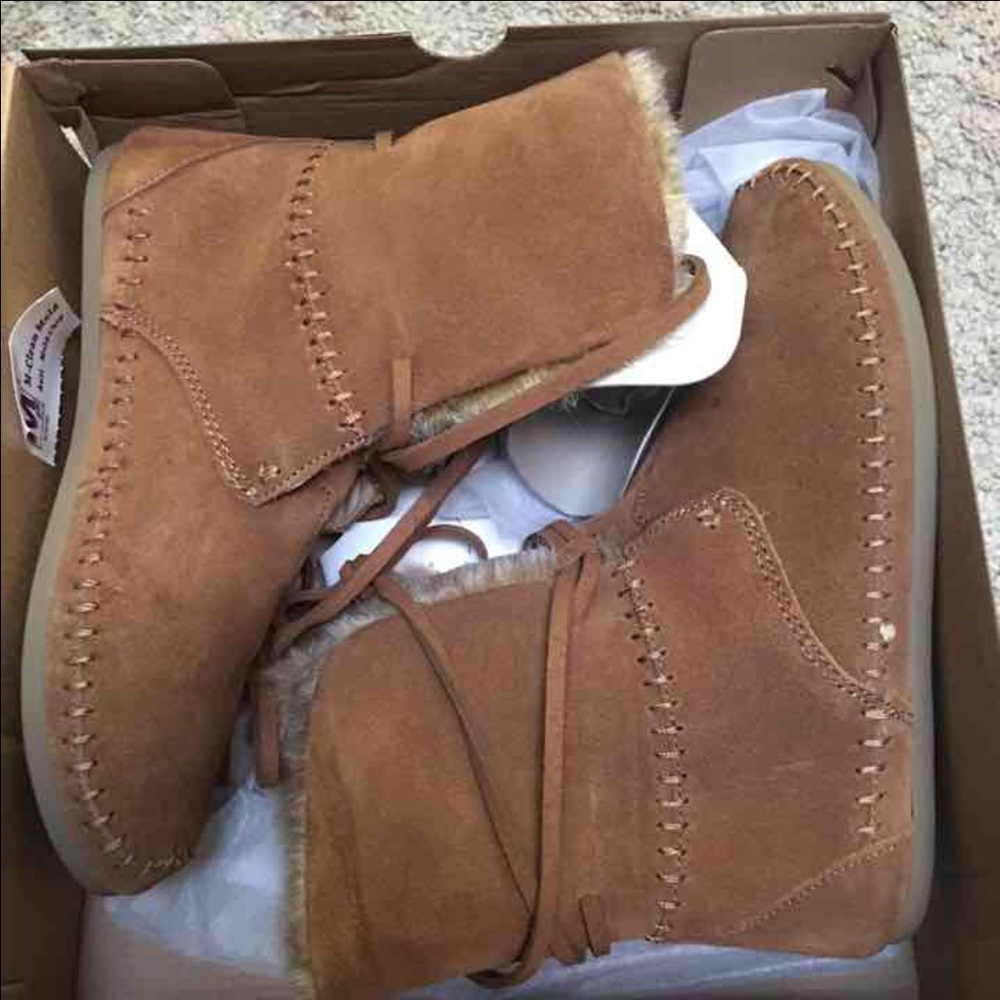 Toms - Picture 2 of 3