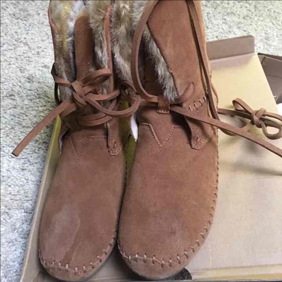 Toms - Picture 3 of 3