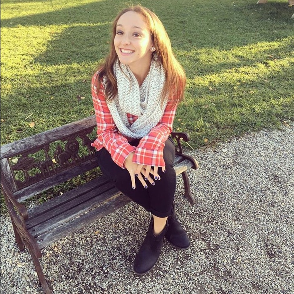 Meet your Posher, Amanda