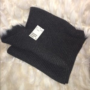 H&M men's infinity scarf