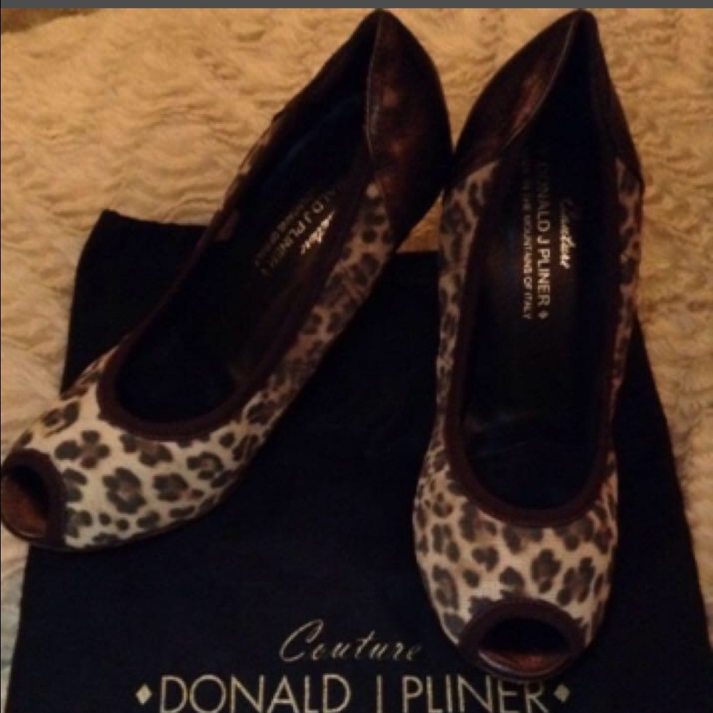 Donald J. Pliner Couture Cheetah Print Pumps