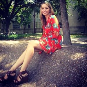 Meet your Posher, Nicole