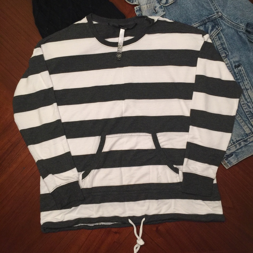 Kensie Striped Crew Shirt