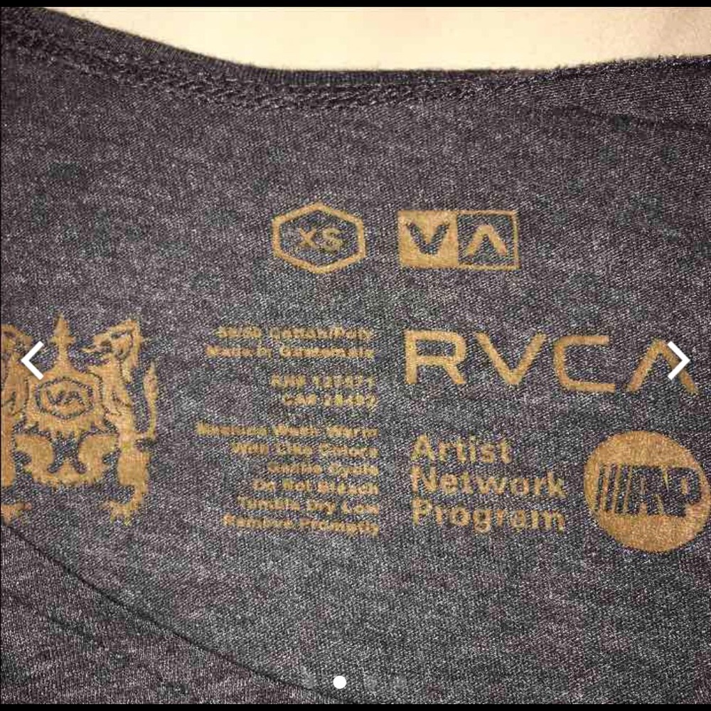 RVCA - Picture 3 of 4