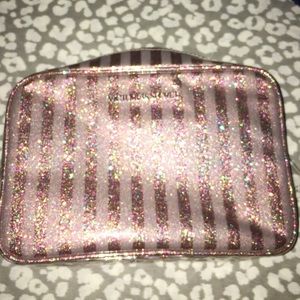 VS make bag