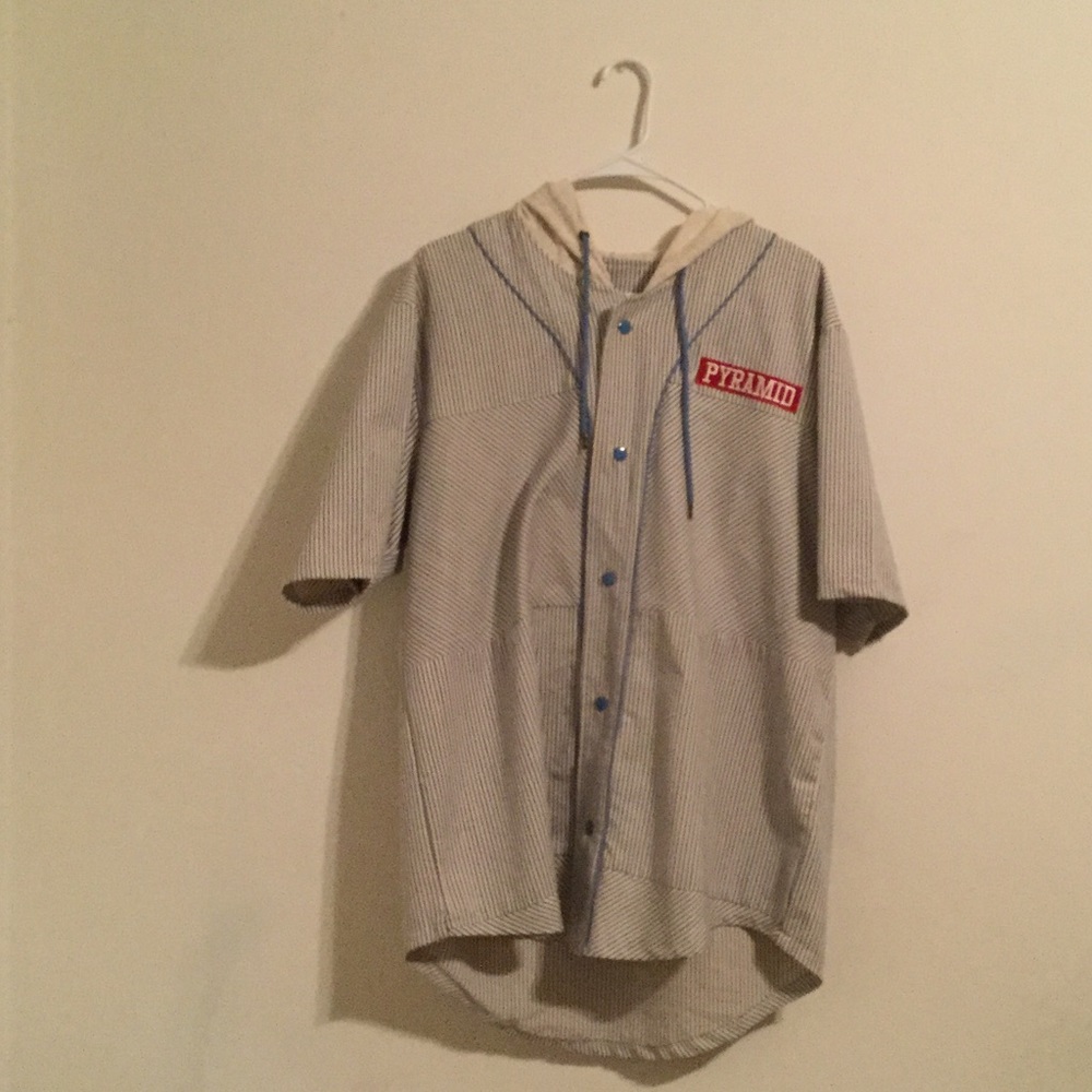 Black Pyramid SS Hoodie Box Logo