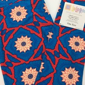 LuLaRoe Leggings OS NWT !!!!  Never Worn❤