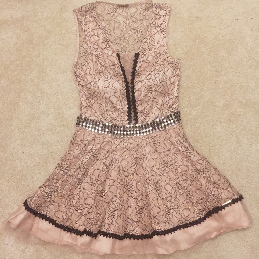 Pink lace dress with sparkling details
