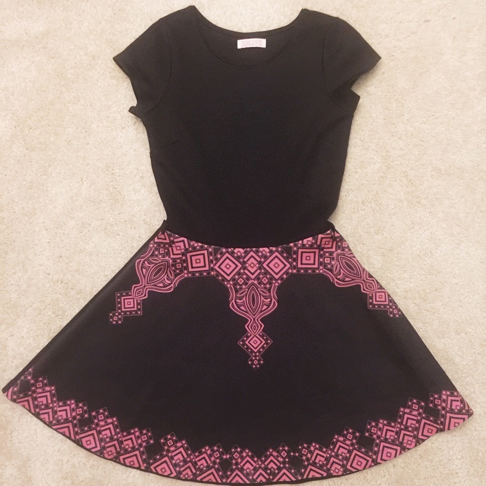 Black dress with pink details