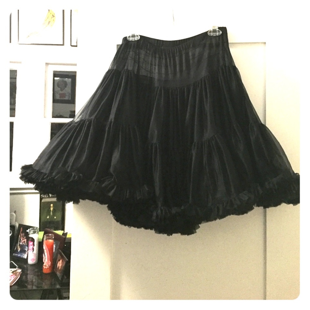 classic Betsey Johnson black crinoline skirt small