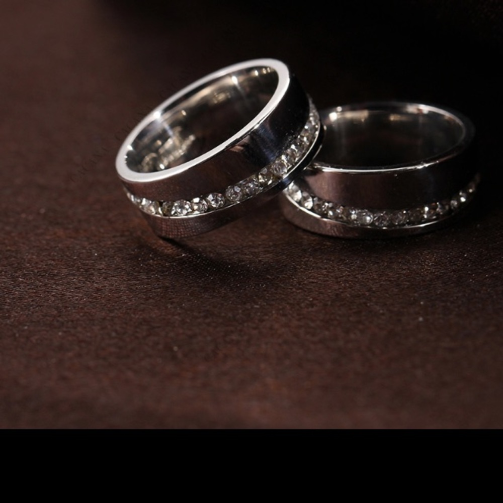 NWT POLISHED STAINLESS RING 7 - Picture 2 of 3