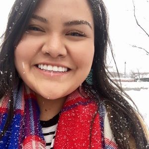 Meet your Posher, Hannah