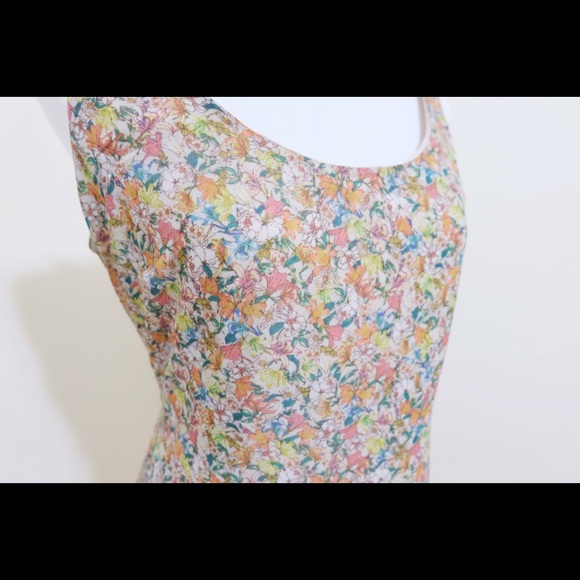 Floral Sleeveless size Large Dress - Picture 4 of 7