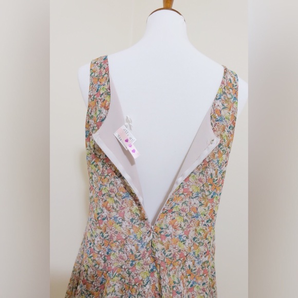 Floral Sleeveless size Large Dress - Picture 6 of 7