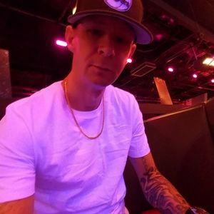 Meet your Posher, Charles