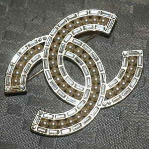 2017 Authentic CHANEL Brooch