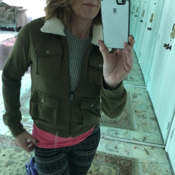 Volcom jacket - Picture 6 of 6