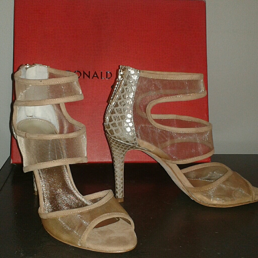 NEW GENUINE AUTHENTIC DONALD J PLINER "ADELLE"