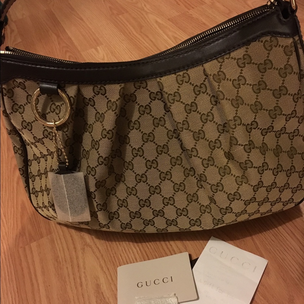 Gucci shoulder bag
