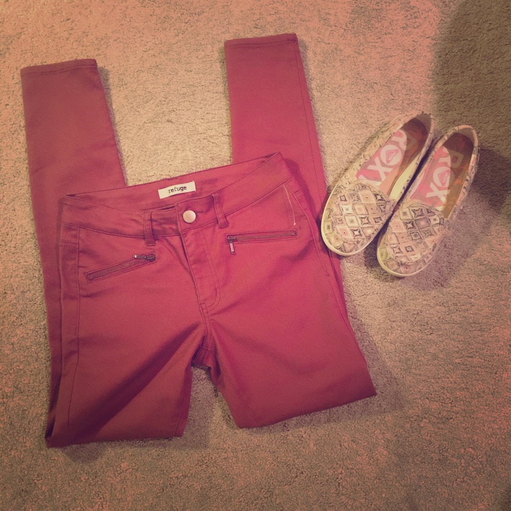 NWOT Refuge Charlotte Russe Maroon Luxe Jeans